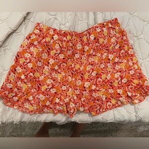 Pink Lily - Floral pattern shorts